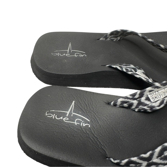 BlueFin Womens Thong Flip Flops Black with Black & White Pattern Straps Size 11 - Picture 8 of 9